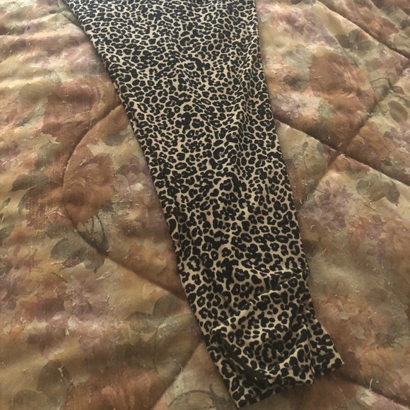 Apt 9 Leopard Print Leggings - Picture 2 of 5